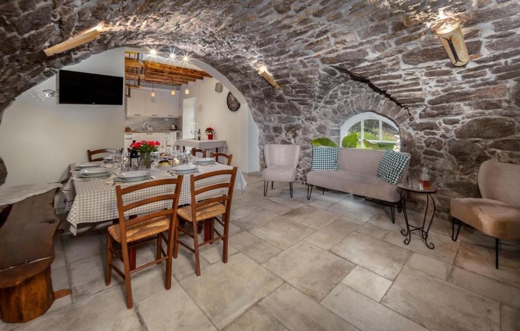 Villa Stancija Kavali Stone House, Zvoneca-Opatija Eksteriør bilde